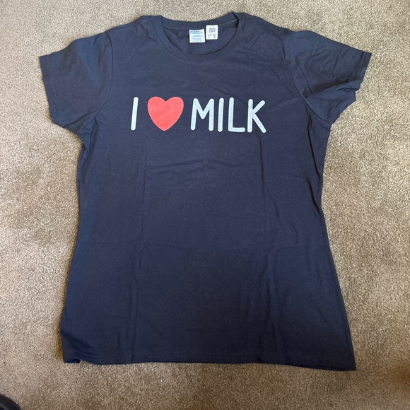 Port & Company Tops - Women's Port & Company Black I ❤️ Milk Short Sleeve Tee L White Red